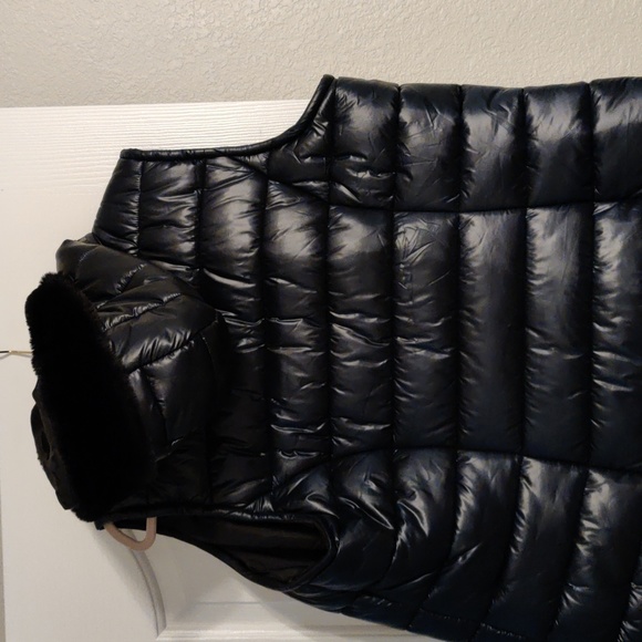 Colleen Lopez Vest - Picture 2 of 4